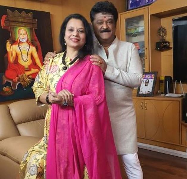 Jaggesh with his wife, Parimala