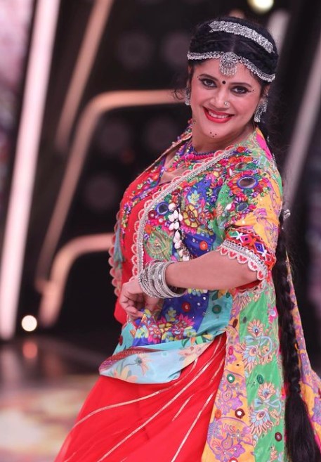 Karuna Pandey while performing Kathak on stage