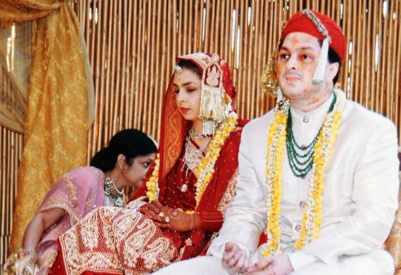 Gautam Singhania and Nawaz Modi Singhania on their wedding day