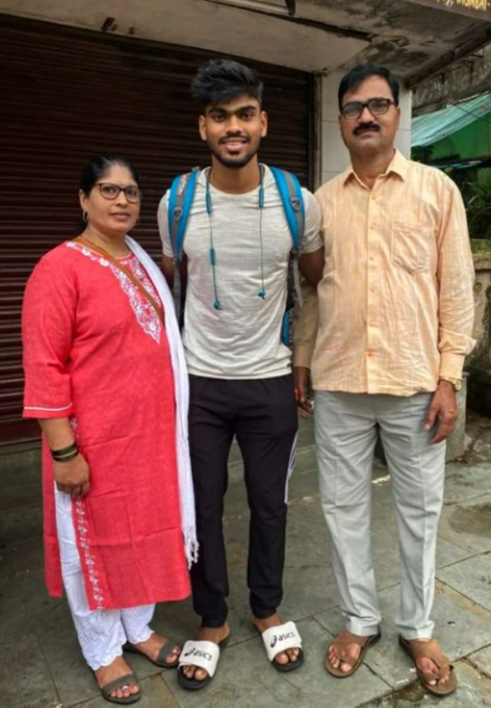 Praney Rane with his parents