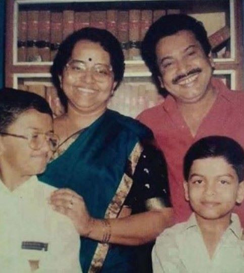 Prithviraj with parents and brother