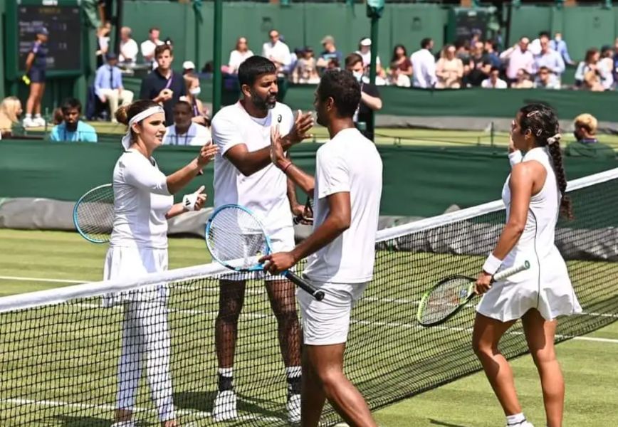 Ramkumar Ramanathan and Ankita Raina (right side of court) after their match with Rohan Bopanna and Sania Mirza