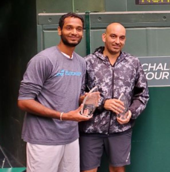Ramkumar Ramanathan (left) with Purav Raja after winning the doubles match at the 2019 Kobe Challenger