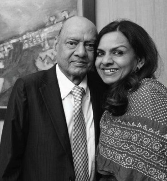 Sangita Jindal with her father, Kailash Kumar Kanoria