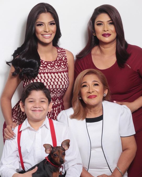 Sheynnis Palacios with her mother Raquel Cornejo (left to right, standing), younger brother named Alex, and maternal grandmother, Silvia Cornejo