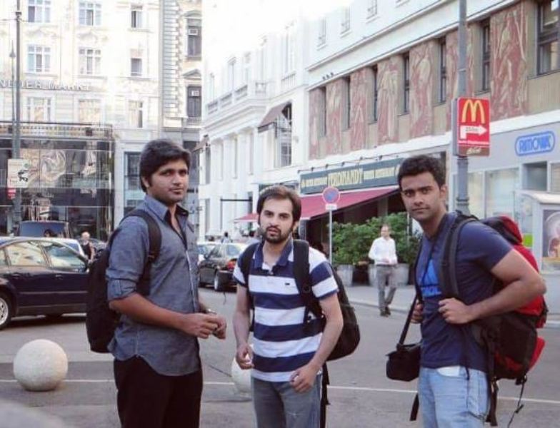 Sudarshan Rangaprasad (extreme right) in Europe with his friends