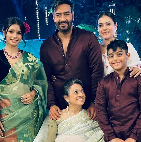 Tanisha Mukerji with her brother-in-law Ajay Devgn