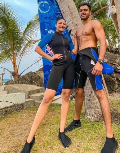 Urvi Shetty posing after scuba diving