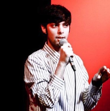 A 19 year old Neel Nanda delivering a standup comedy