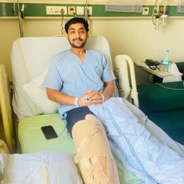 Akshay Jaywant Bodake after his knee surgery