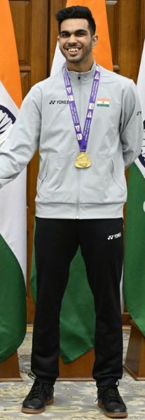 Dhruv Kapila, badminton player