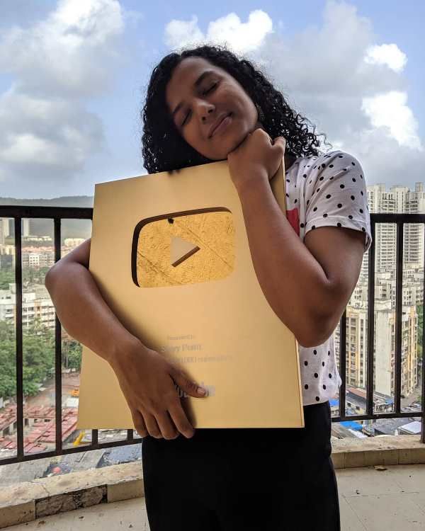 Gautami Kawale with her Golden Creator Award