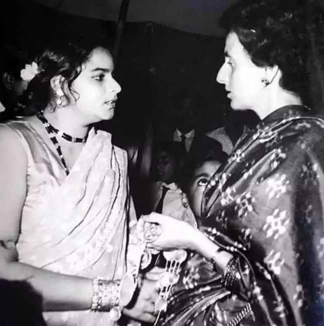 Lateef Fatima Khan (left) with Prime Minister, Indira Gandhi