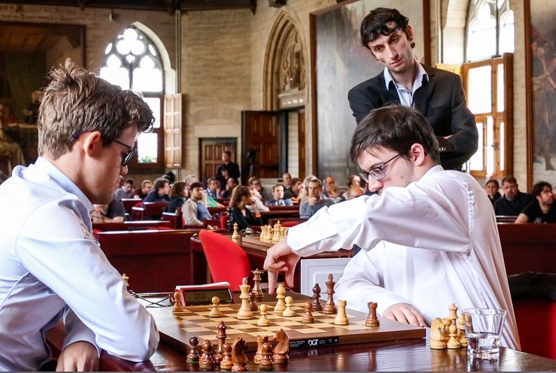 Magnus Carlsen (left) won the Leuven leg of the Grand Chess Tour held in July 2017