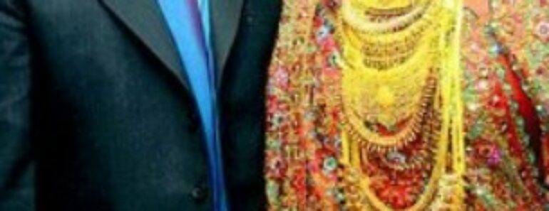 Mahrukh Ibrahim with her husband Junaid Miandad