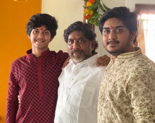 Mallu Bhatti Vikramarka (middle) with his sons, Sahendra Vikramaditya Mallu (left) and Surya Vikramaditya Mallu (right)