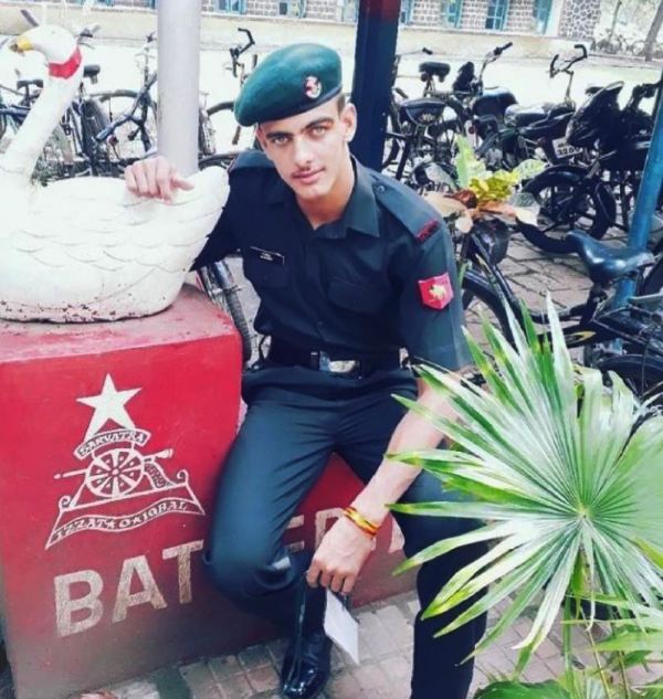 Manjeet Dahiya in his military uniform