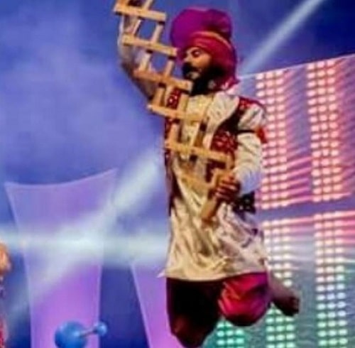 Manjot Singh in a bhangra competition