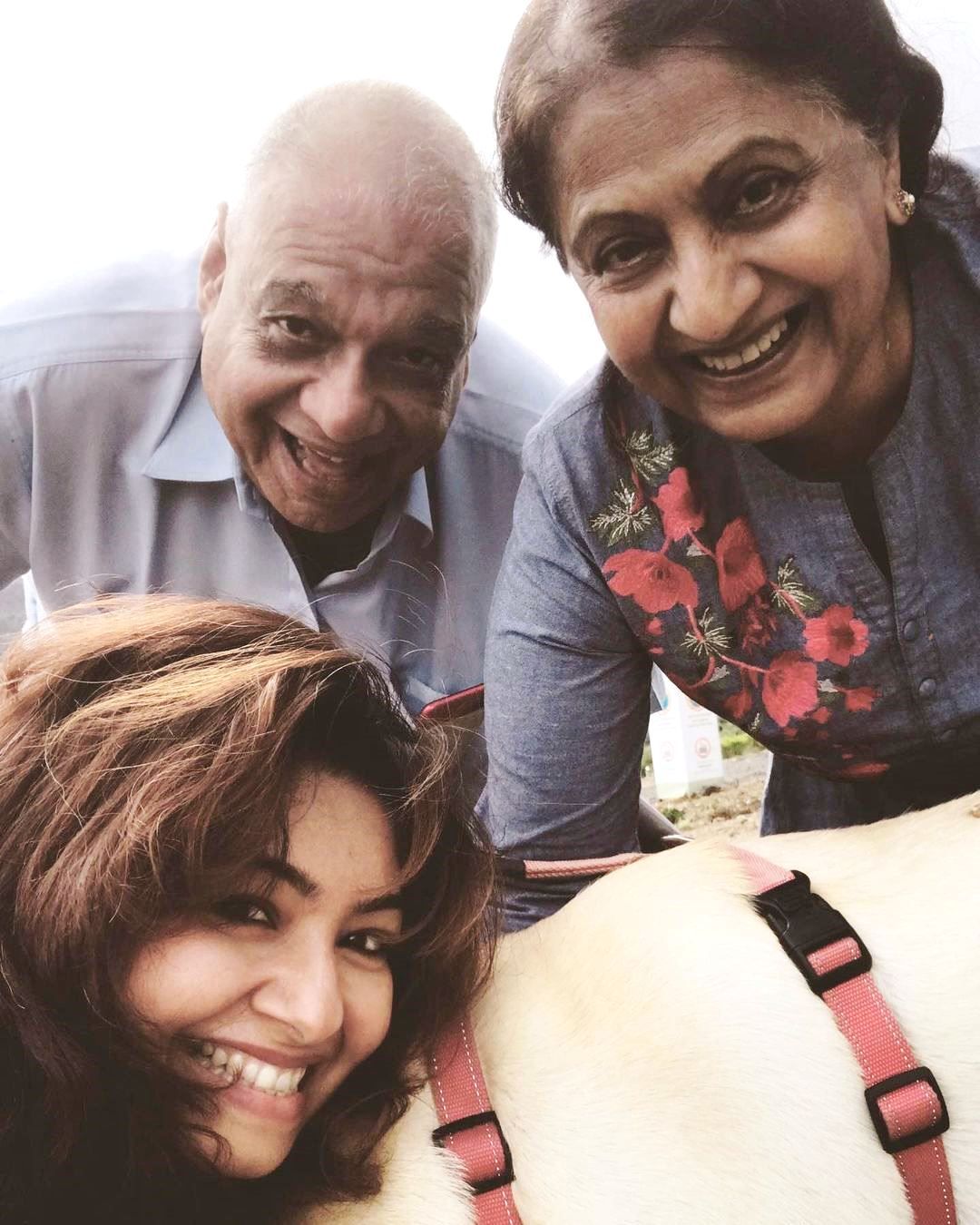 Monaz Mevawalla with her parents
