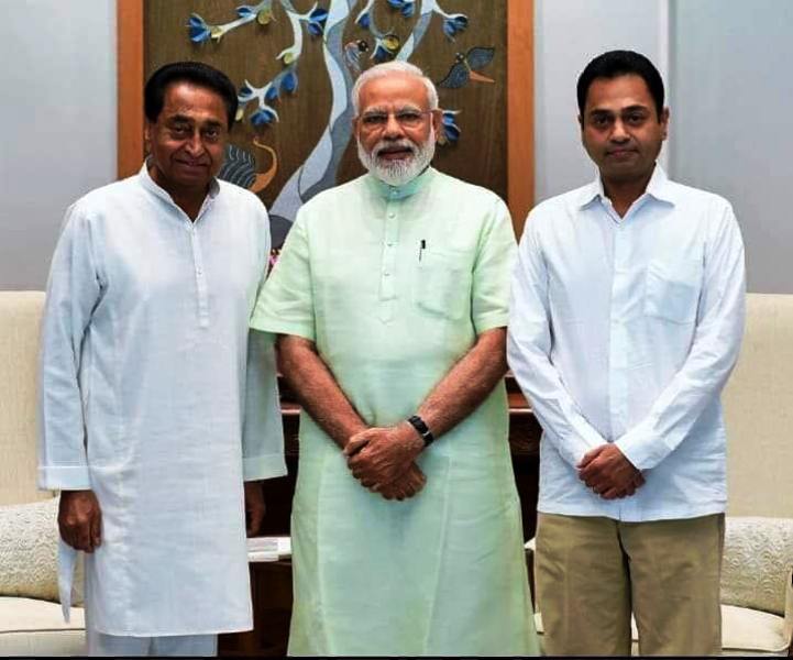 Nakul Nath with his father Kamal Nath and Prime Minister Narendra Modi