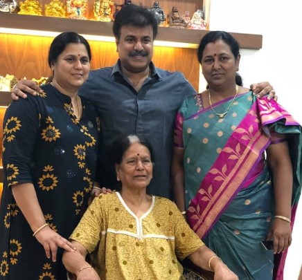 Premalatha Vijayakanth with her sister, mother, and brother
