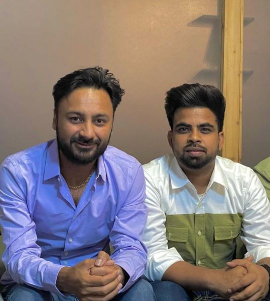 Rony Ajnali with Punjabi singer Bunty Bains (left)