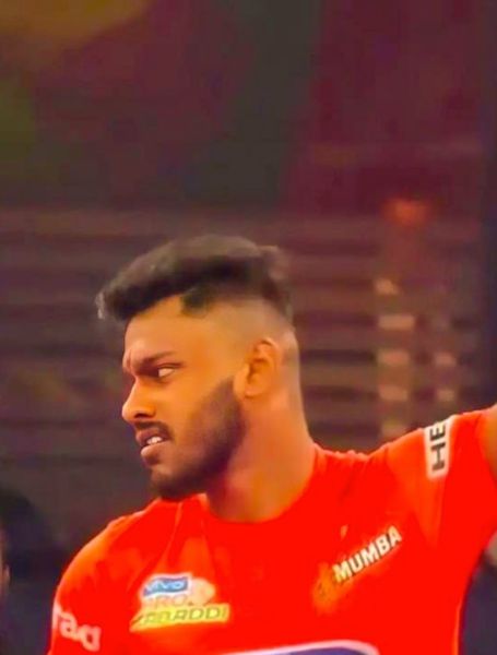 Sachin Prathap during a match in the 10th season of the Pro Kabaddi League 2023