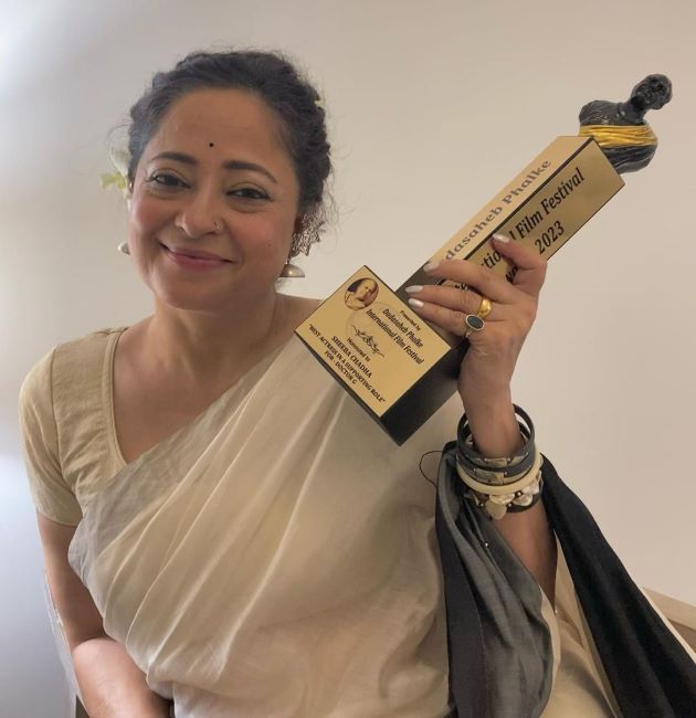 Sheeba Chaddha with her Dadasaheb Phalke Award