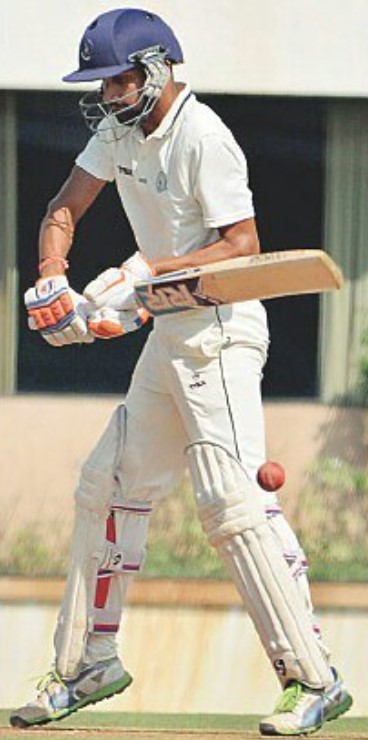 Shubham Dubey's left-handed batting stance