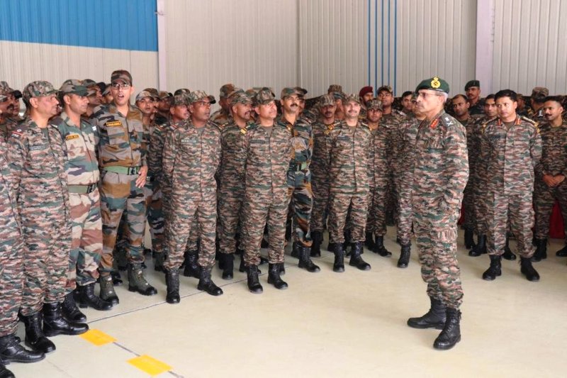 Tiwari interacting with the troops of the Indian Army while serving as the GOC of the Uttar Bharat Area
