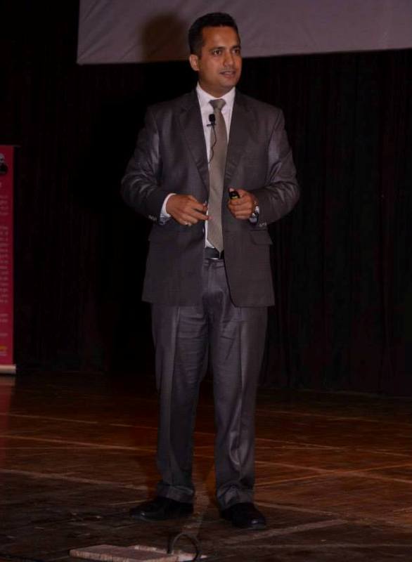 Vivek Bindra during a seminar for his company, Bada Business