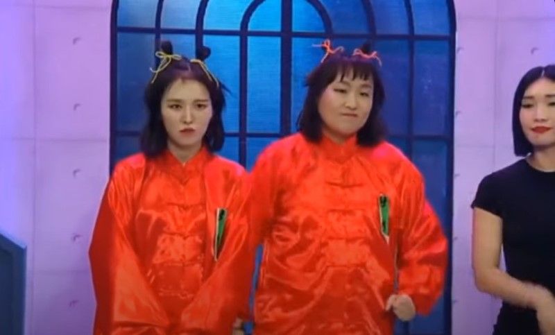 Wendy in a still from the 2021 variety show 'Saturday Night Live Korea'