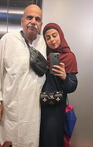 Yashma Gill with her father