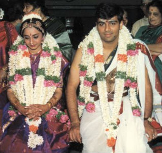 A wedding day image of Viswanathan Anand and Aruna