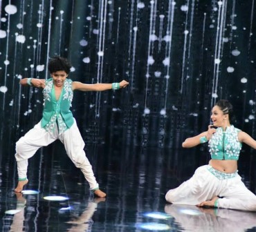 Anuradha Iyengar on the sets of the dance show 'Super Dancer' in 2016