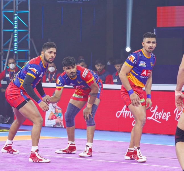 Ashu Singh (extreme right) during a match in season 8 of the Pro Kabaddi League