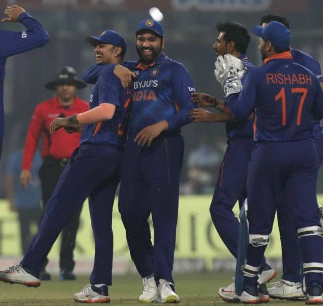 Ishan Kishan (extreme left) with Rohit Sharma during the 2021 T20 World Cup