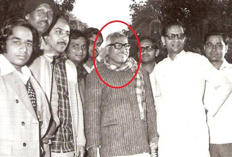 Karpoori Thakur during election campaigns