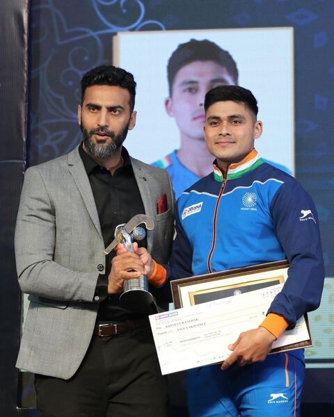 Krishan Bahadur Pathak receiving the 'Goalkeeper of the Year award' in 2022