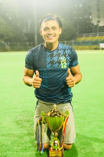 Krishan Bahadur Pathak with his 'Goalkeeper of the tournament' trophy in 2017
