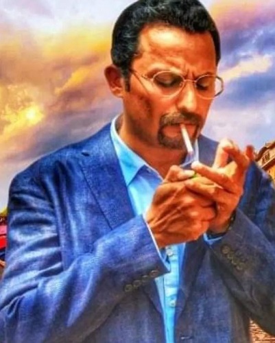 Krishna Saajnani smoking