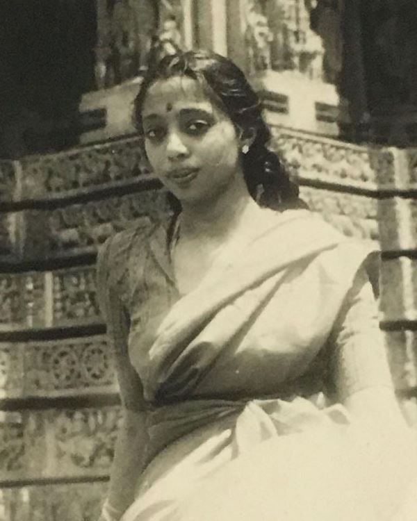 Shanti Chari, mother of Sujata Keshavan