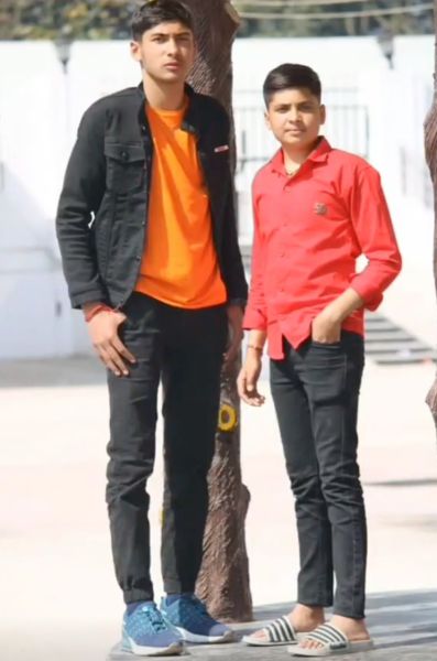 Shivam Choudhary with his younger brother Vishal (right)