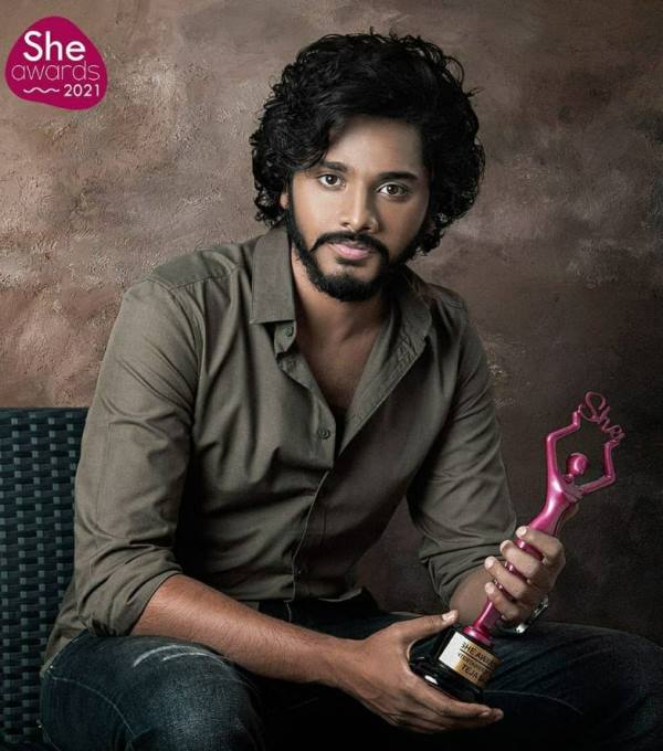 Teja Sajja with 'Entertainer Of The Year' Award 2021