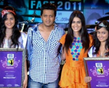 Vaidehi Parashurami (extreme left) after being named ‘Fresh Face of The Year’ and 'Face of Clean & Clear' by The Times of India in 2012
