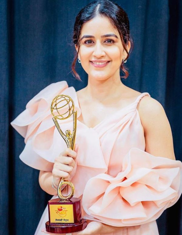 Vaidehi Parashurami with the Youthful Face of the Year award