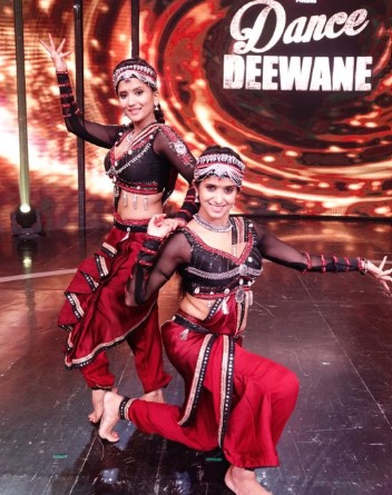 Vaishnavi Patil while performing as a choreographer on the sets of 'Dance Deewane' (2021)