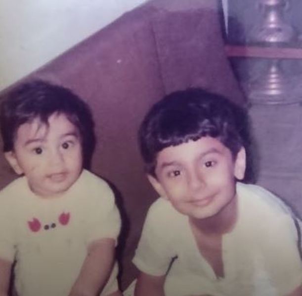 Varun Dua's childhood picture with his brother Kartik