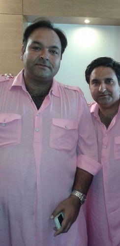 Vijayant Kohli with his brother