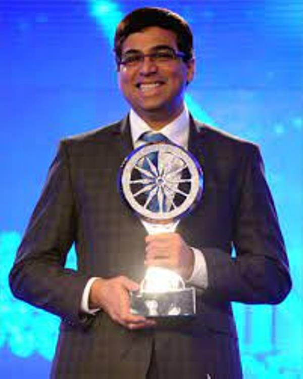 Viswanathan Anand with Indian of the Year Award in 2012